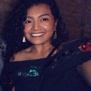 Meet your Posher, Laura